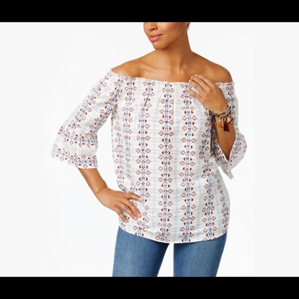 Off-shoulder top